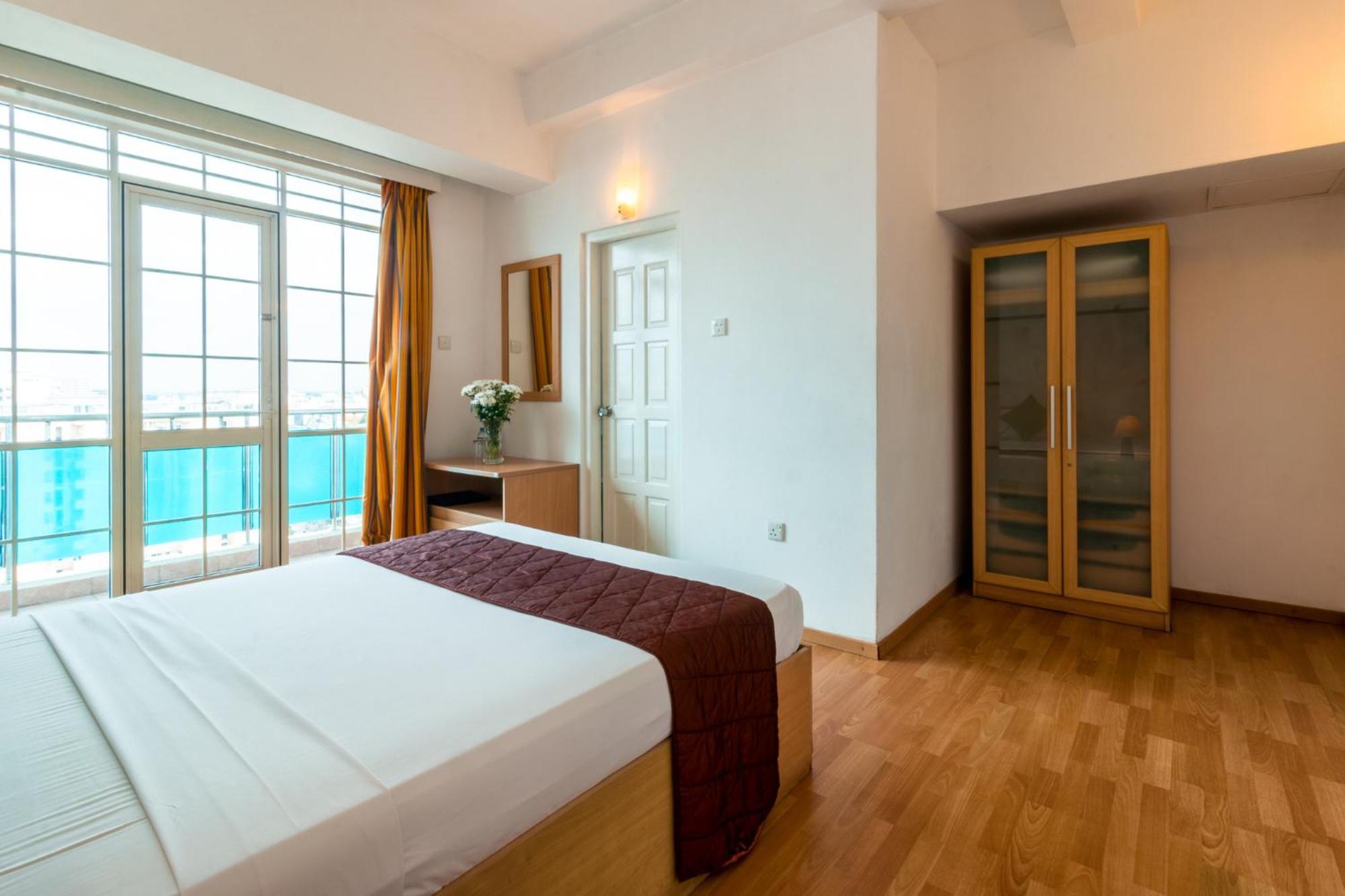 Global Towers Hotel & Apartments Коломбо Экстерьер фото